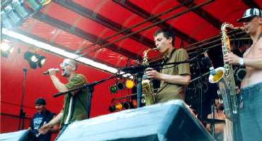 Live @ Rock im park festival, Duisburg/De 1998